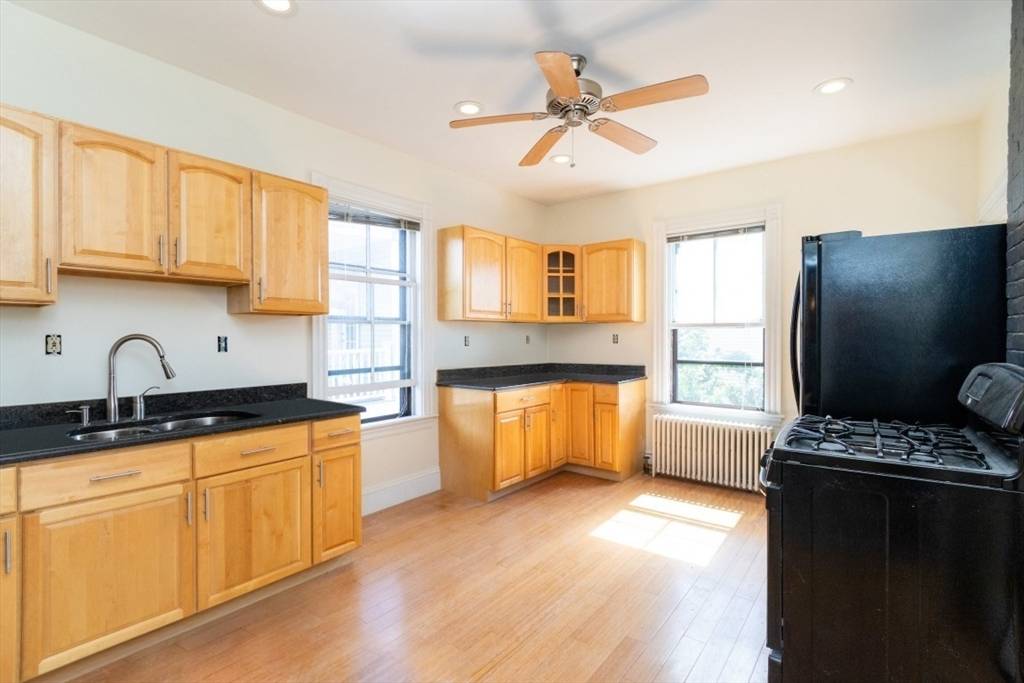 Boston, MA 02125,77 Savin Hill #1