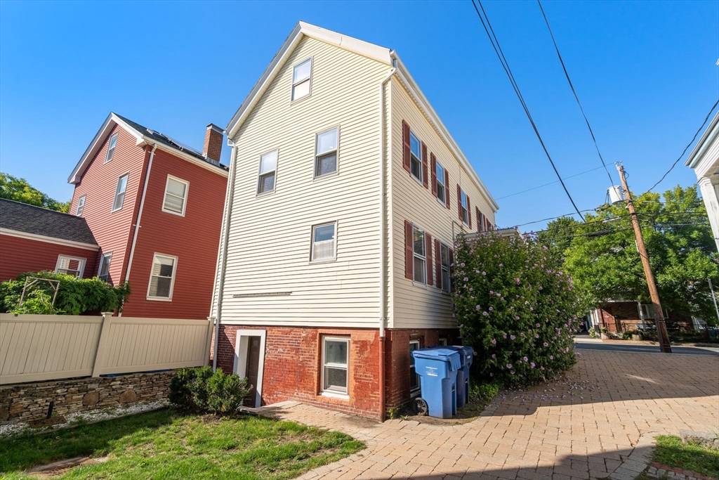 Cambridge, MA 02141,76-78 Thorndike St