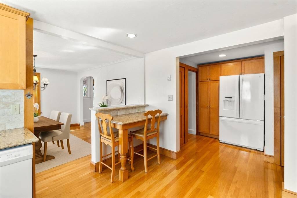 Arlington, MA 02476,789 Concord Tpke