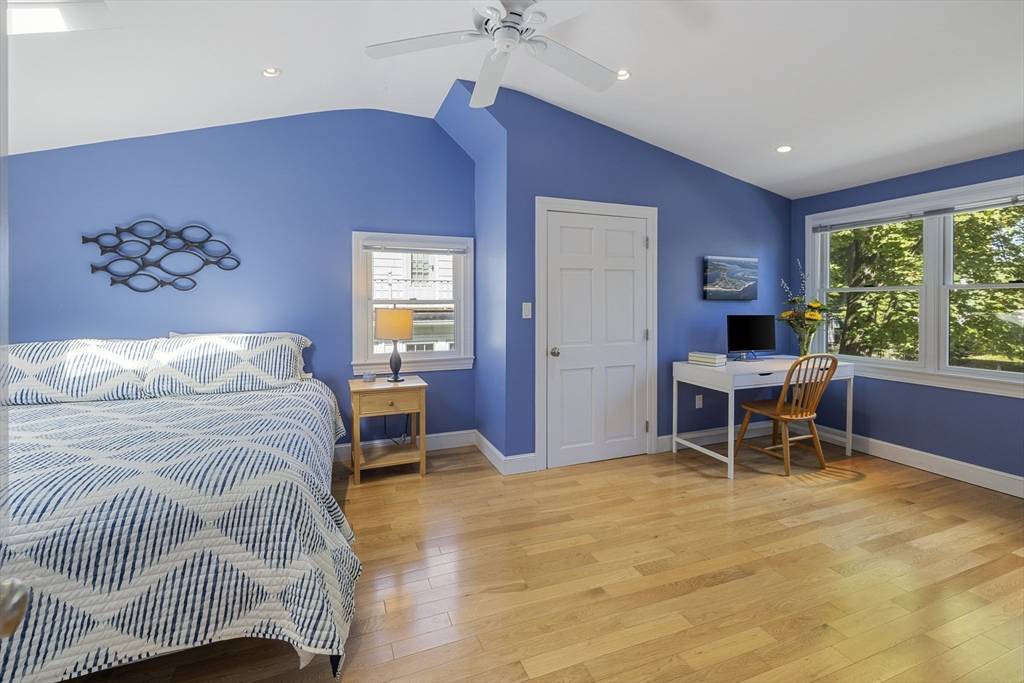 Medford, MA 02155,8 Hatch Rd