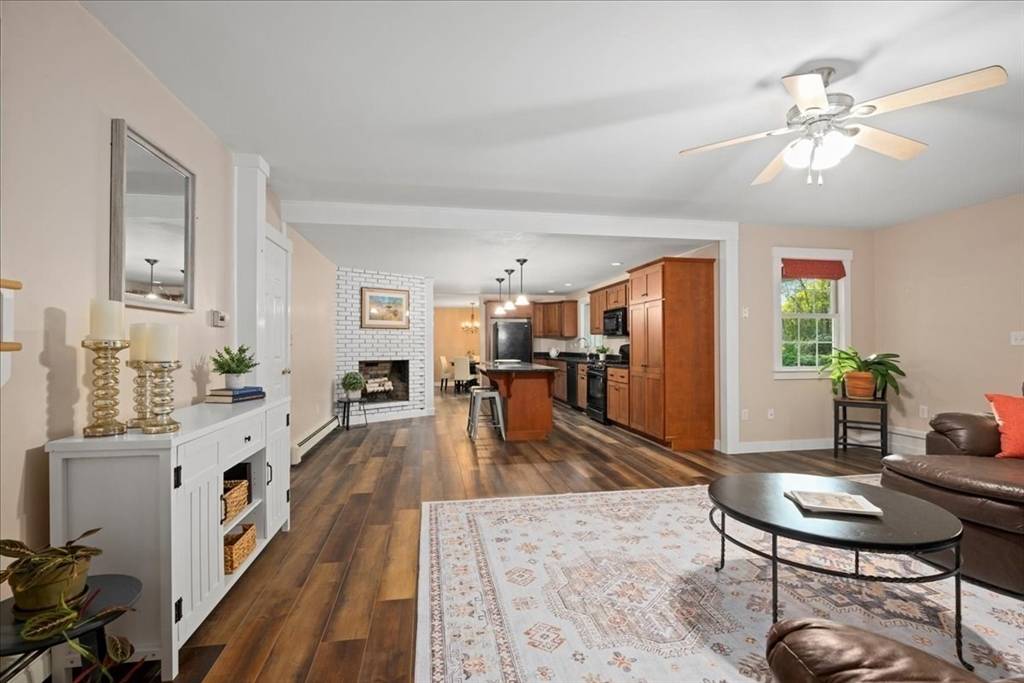 Southborough, MA 01772,2 Fairview Dr