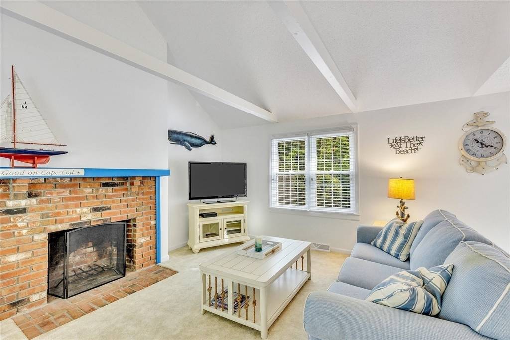 Yarmouth, MA 02675,16 Warren Rd #16