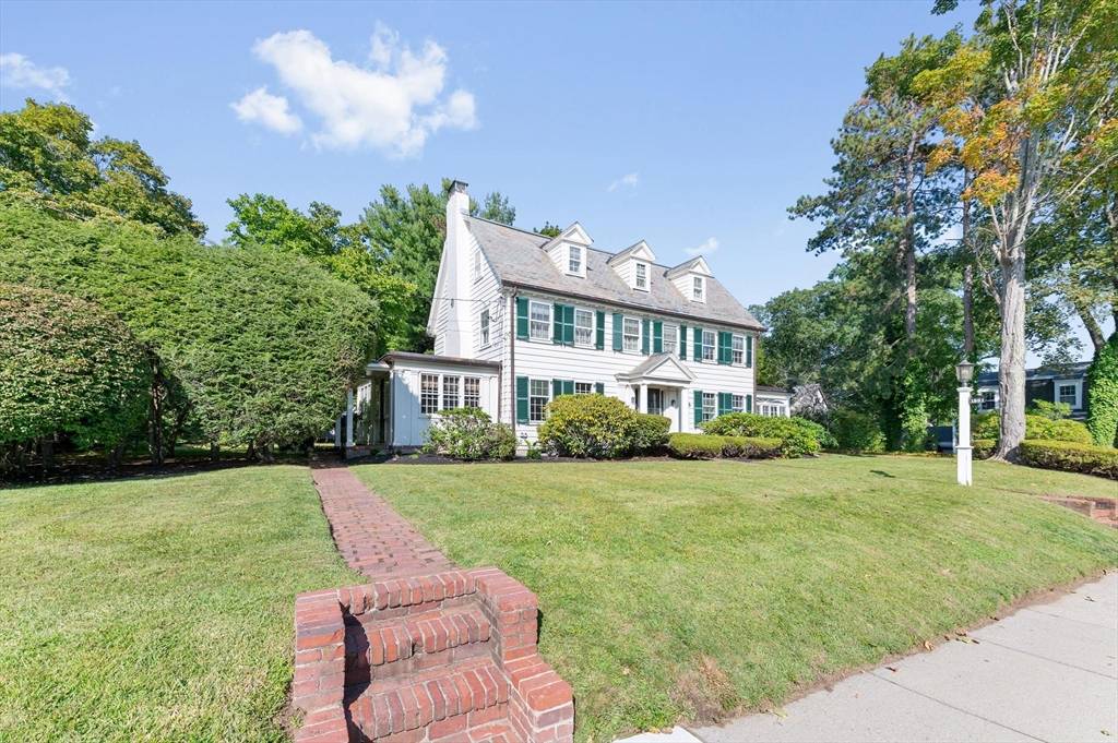 Newton, MA 02468,1801 Beacon Street