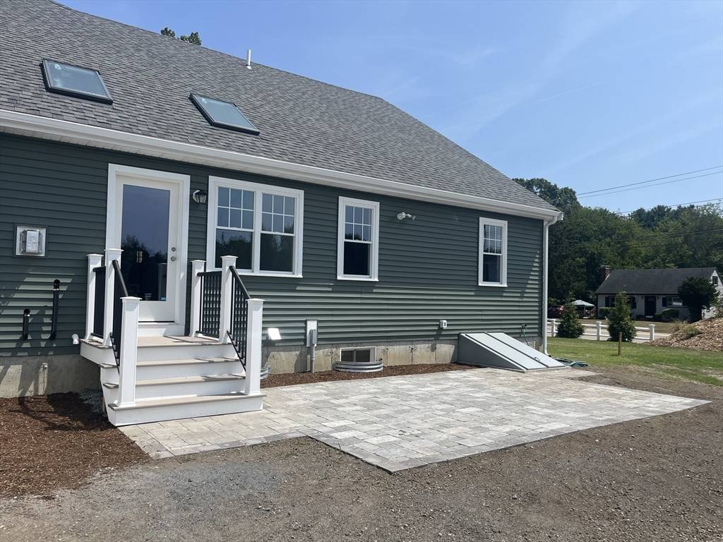Norton, MA 02766,2B Oak Street #2B