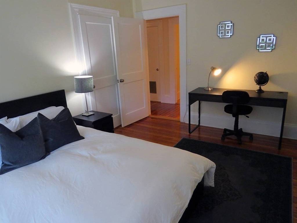 Brookline, MA 02446,1463 Beacon #4