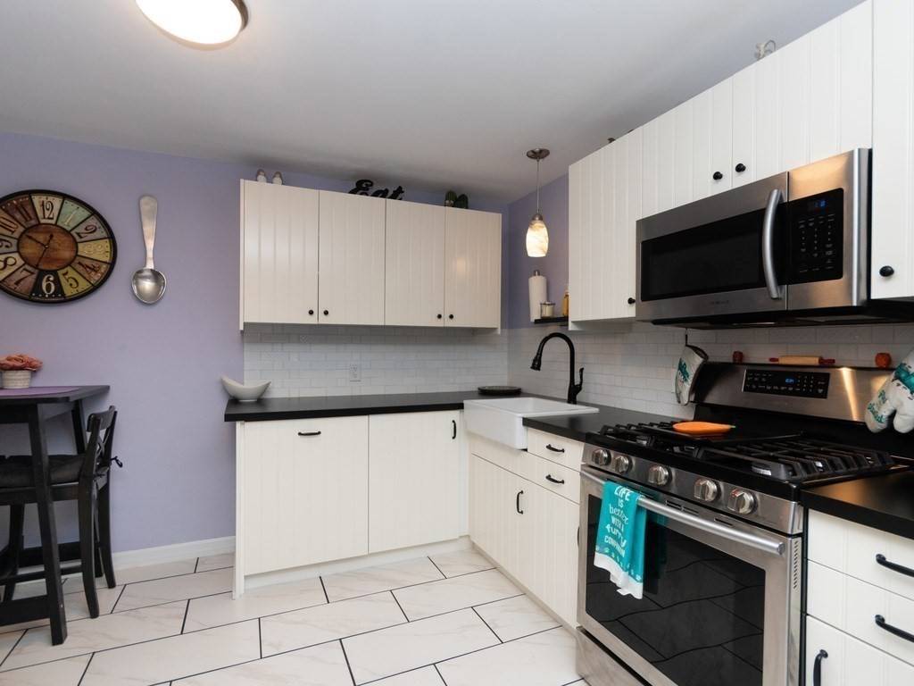 North Reading, MA 01864,40 Main Street #10