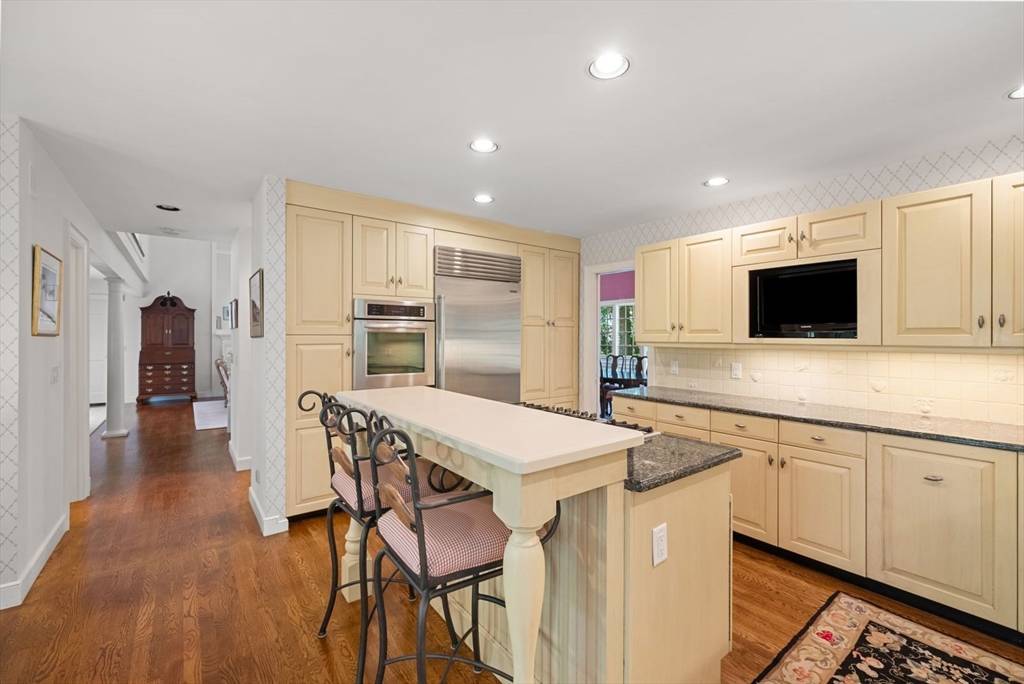 Natick, MA 01760,18 Phillips Pond Rd #18