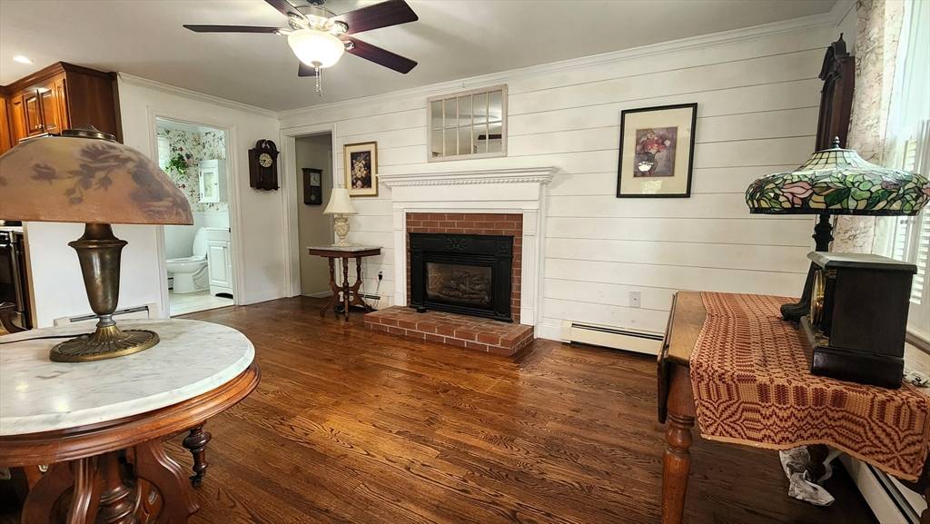 Hopedale, MA 01747,3 Birch Cir