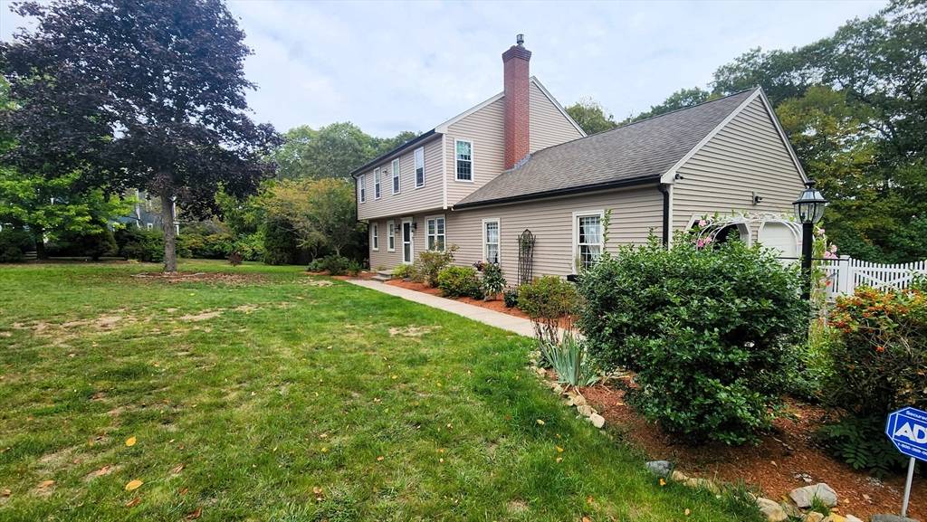 Hopedale, MA 01747,3 Birch Cir