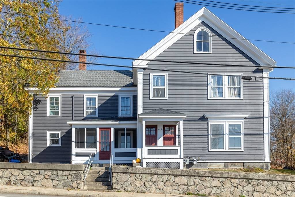 Acton, MA 01720,129 Main #129
