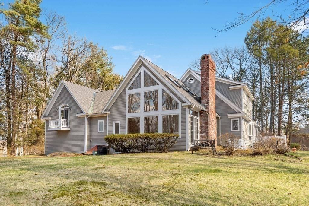 North Andover, MA 01845,122 Lisa Ln