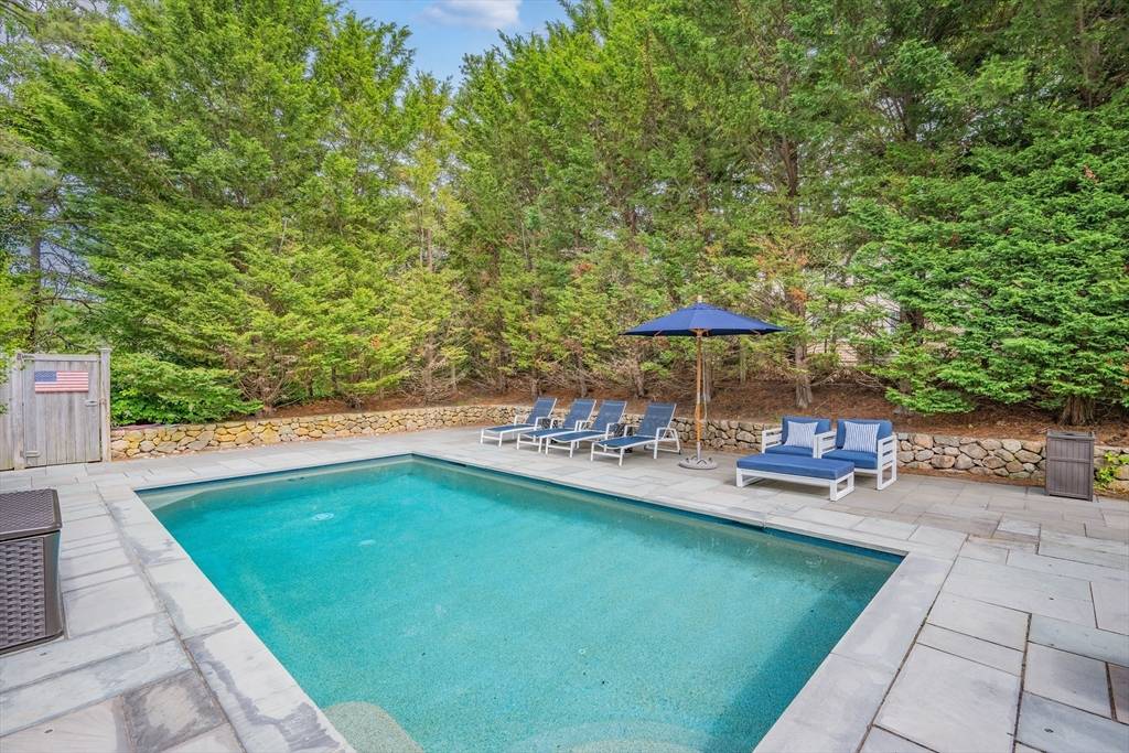 Chatham, MA 02633,93 Bucks Creek Rd