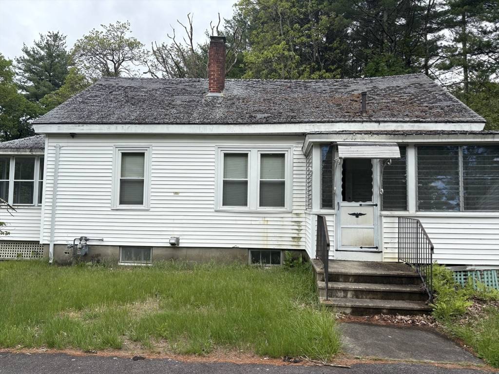 Seekonk, MA 02771,52 Carpenter St