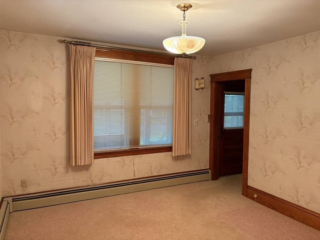 Seekonk, MA 02771,52 Carpenter St