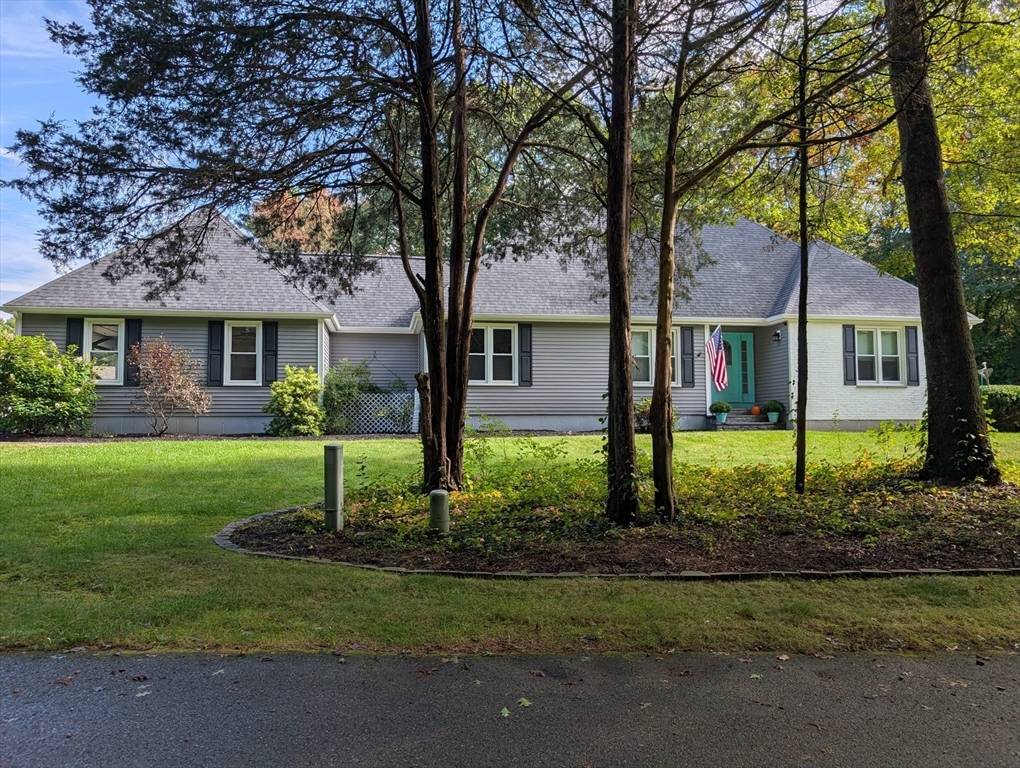 Mansfield, MA 02048,4 Shady Brook Ln