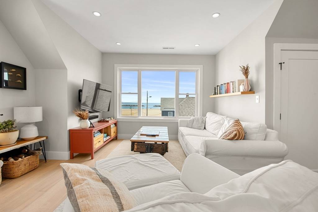 Winthrop, MA 02152,51 Cutler St. #3