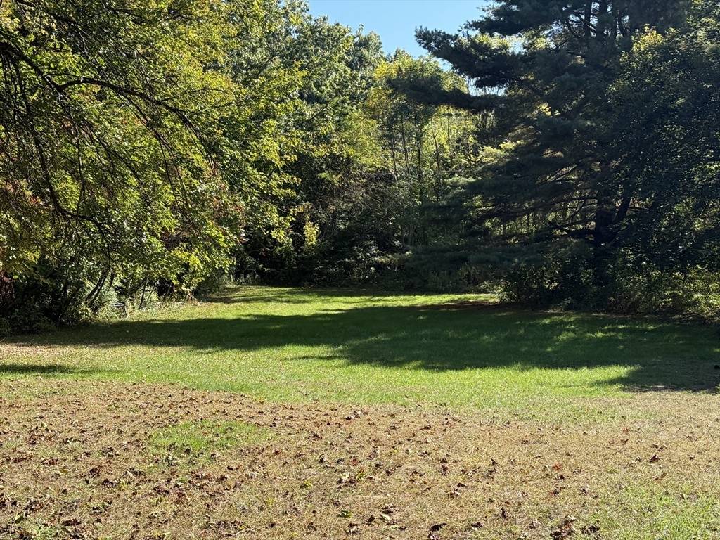 Westfield, MA 01085,74 S Maple Street