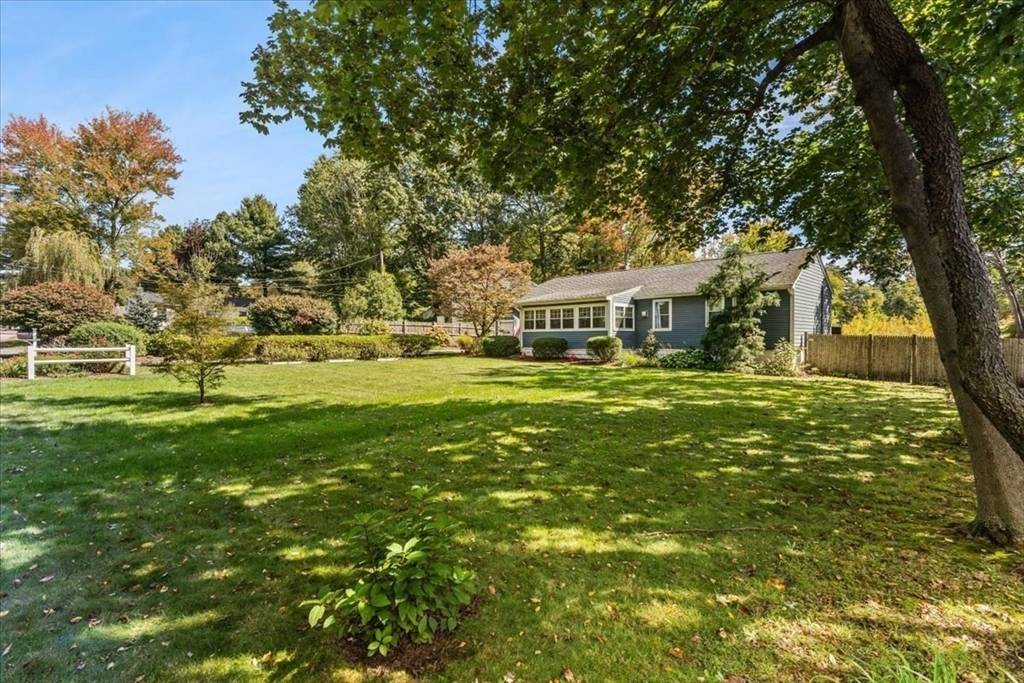 Norton, MA 02766,22 S Lakeview Rd