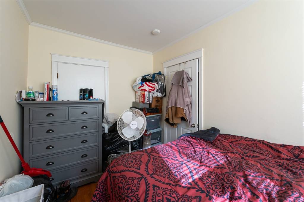 Lowell, MA 01850,57 Lakeview Ave