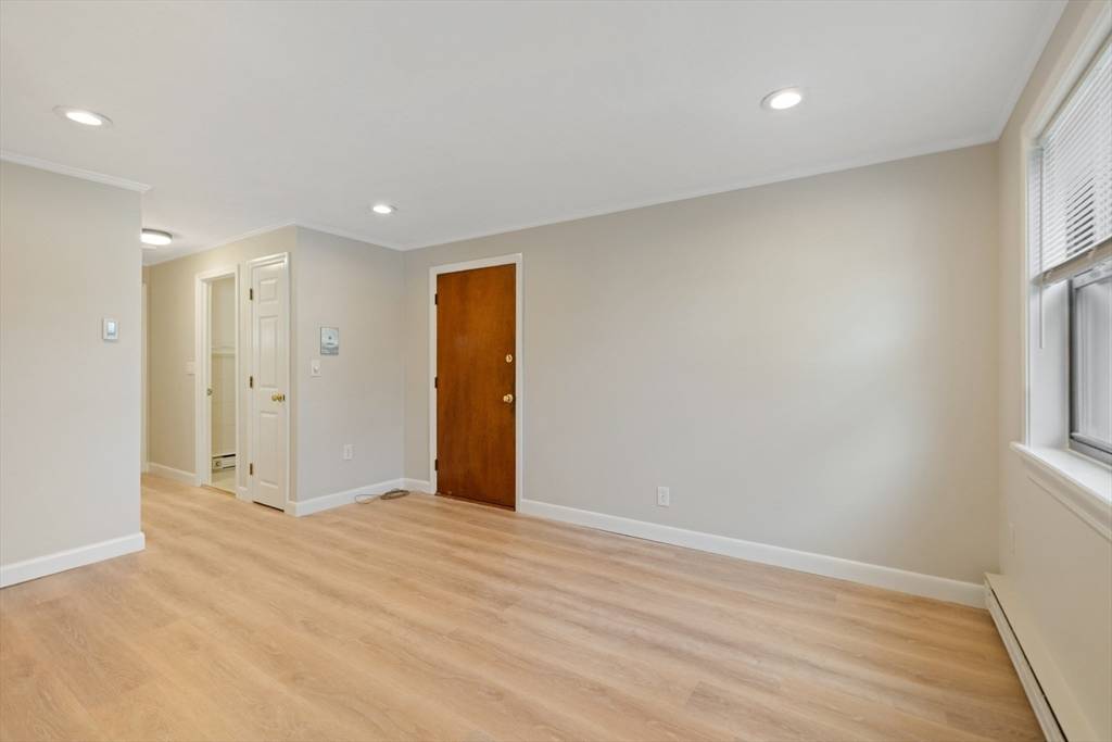Melrose, MA 02176,51 Lynde St #3