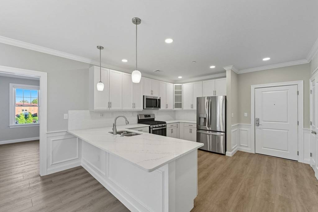 Medford, MA 02155,320 Middlesex Ave #A202