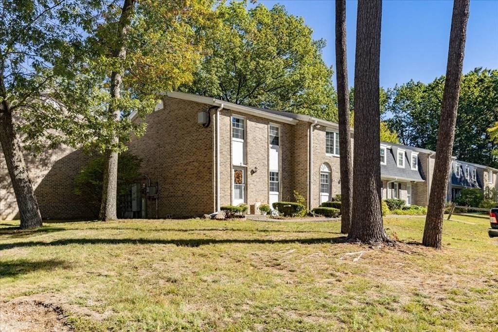 Ayer, MA 01432,75 Sandy Pond Road #7