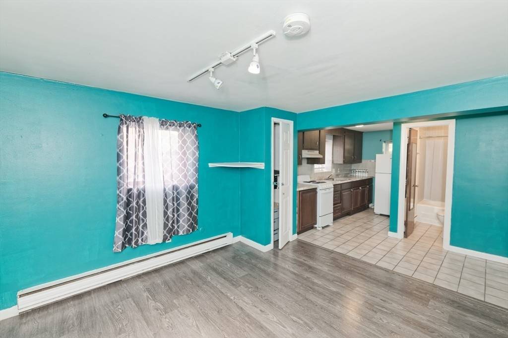 Framingham, MA 01702,133 Winthrop St #4
