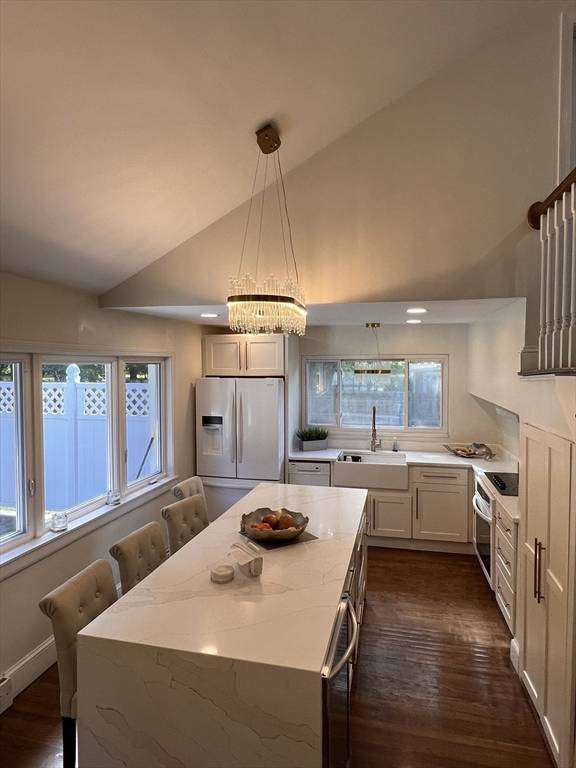 Easton, MA 02375,7 Coolidge Cir