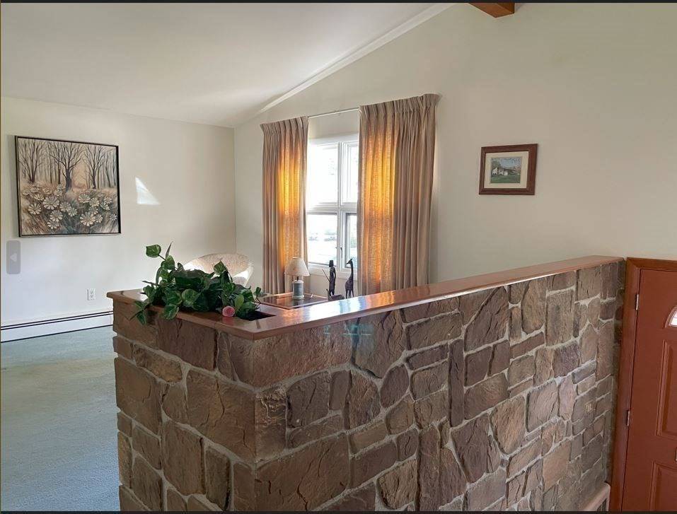 West Boylston, MA 01583,20 Winthrop St