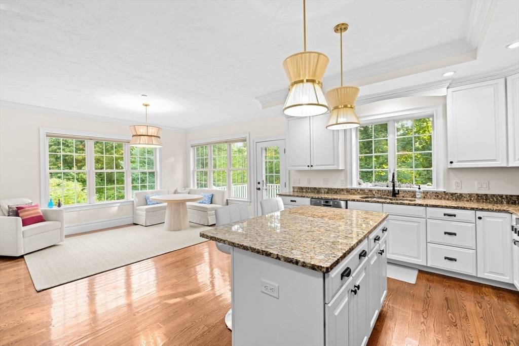 Cohasset, MA 02025,146 N Main St #146