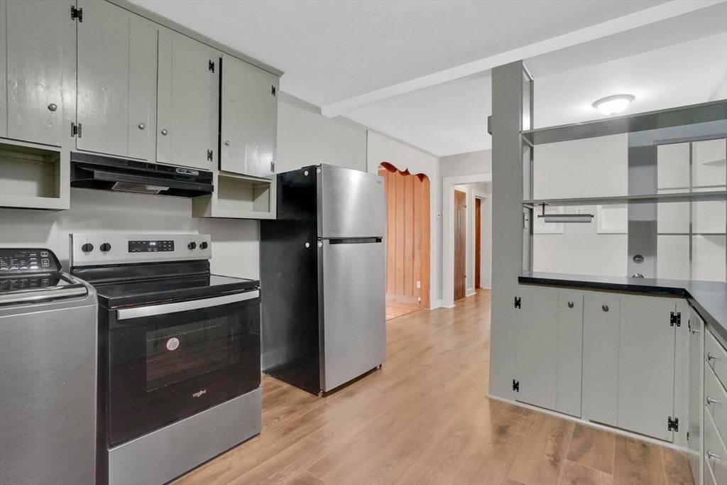 Deerfield, MA 01373,213 Greenfield Rd