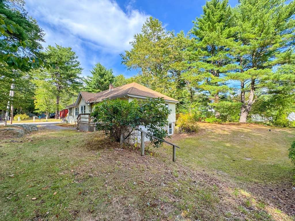 Ayer, MA 01432,14 Brook St