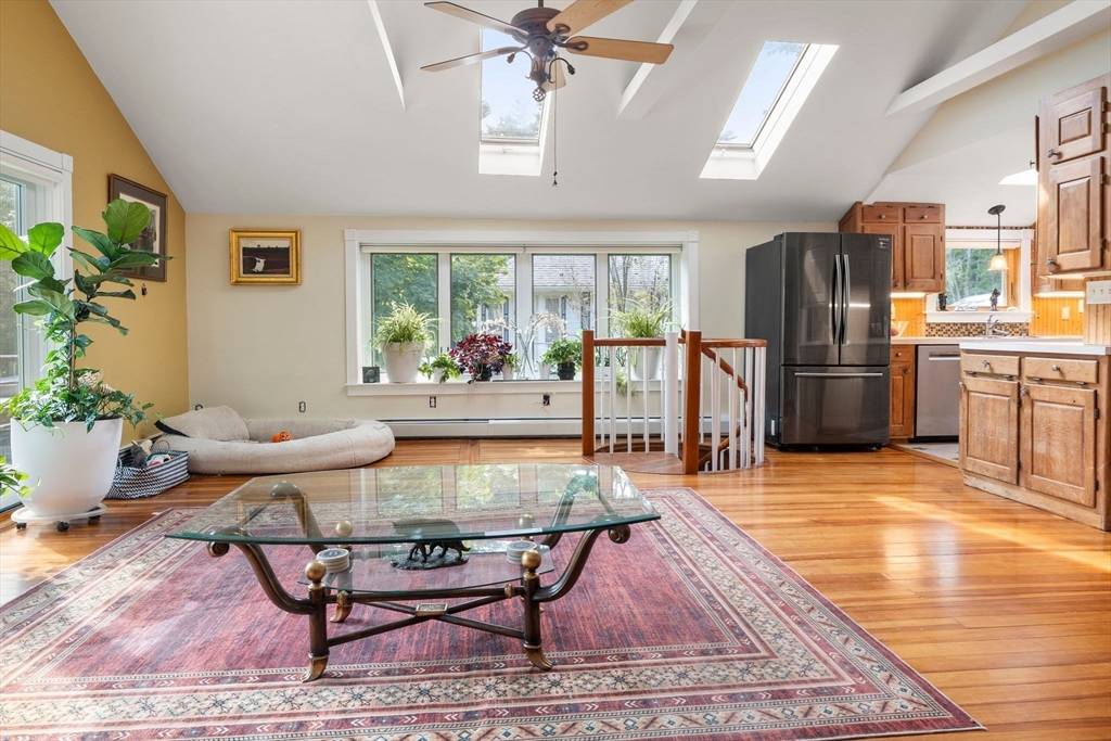 Carver, MA 02330,11 Brockton Ave