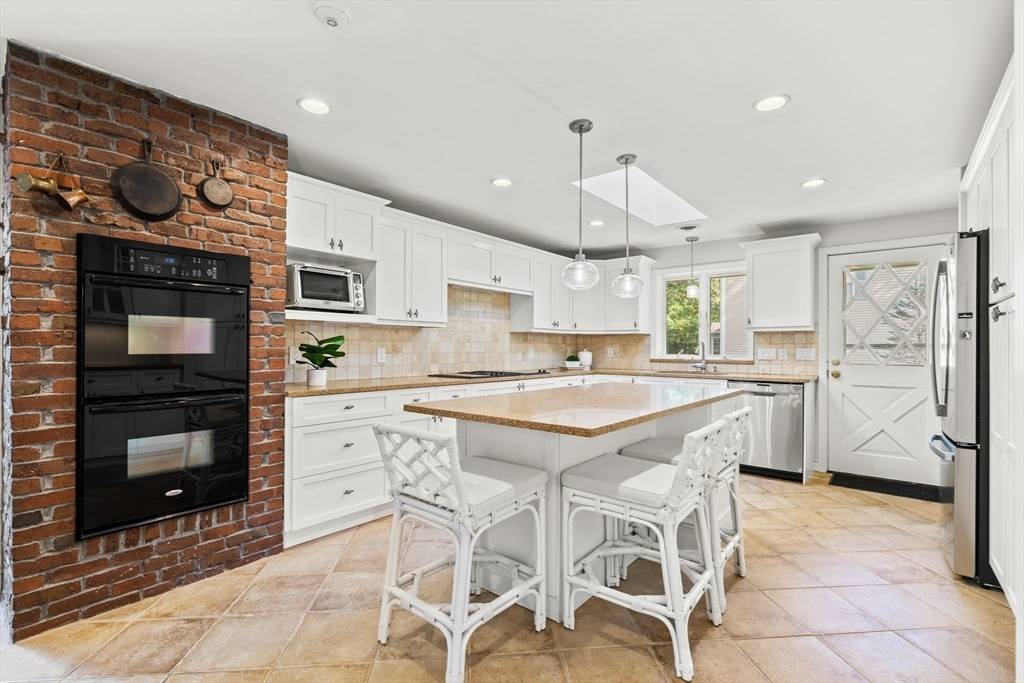 Braintree, MA 02184,70 Christina Dr