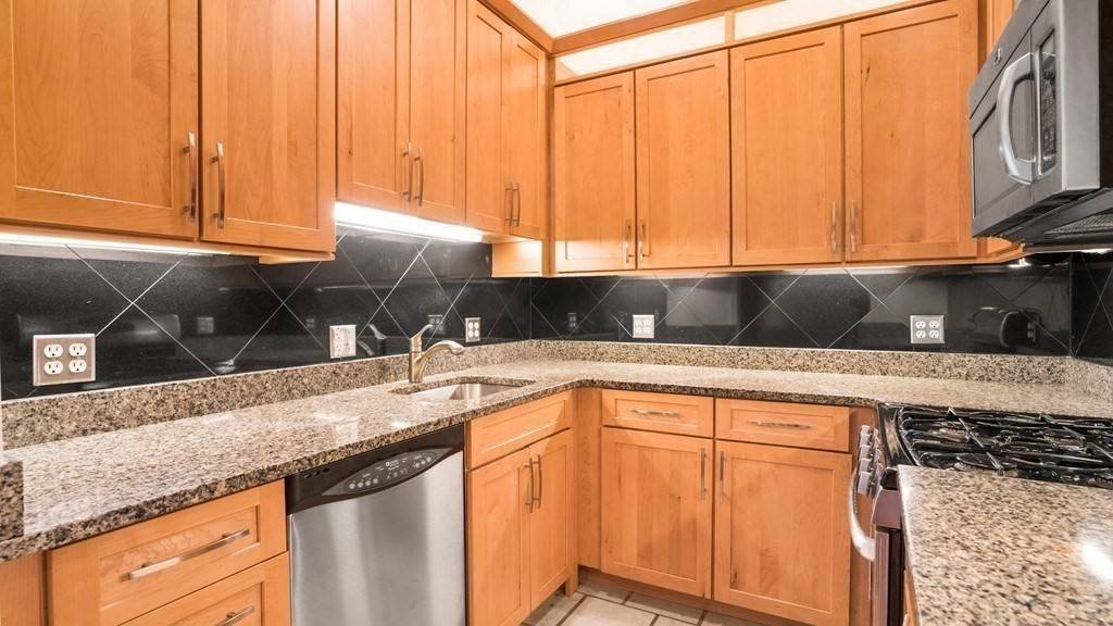 Everett, MA 02149,174 Elm St #1