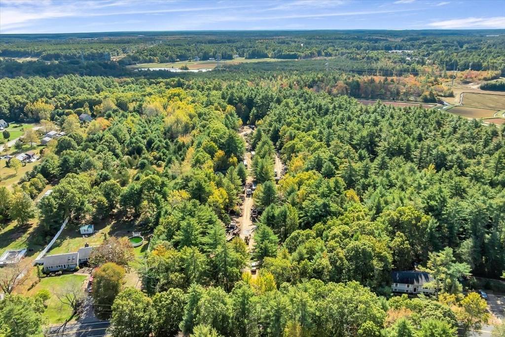 Carver, MA 02330,35 Silva St