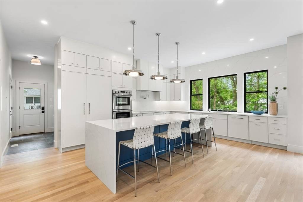 Lexington, MA 02421,37 Philip Road