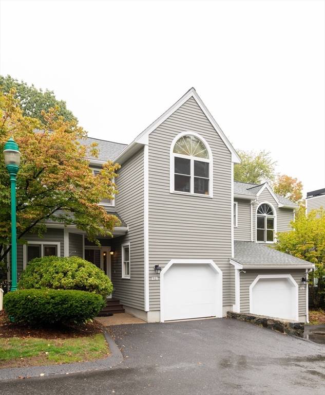 Waltham, MA 02452,178 Bishops Forest Dr #178
