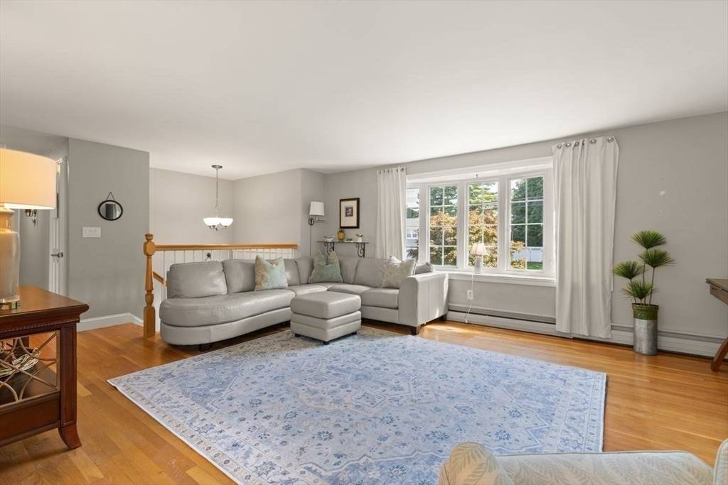 Canton, MA 02021,11 Redman Rd