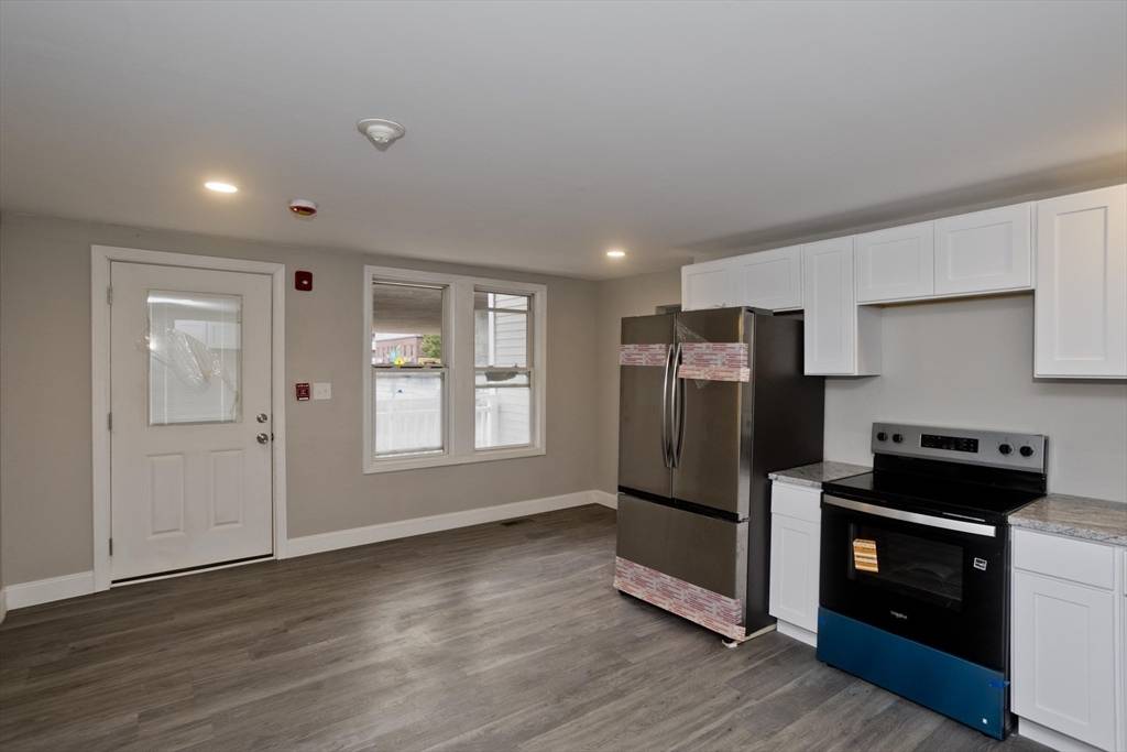 Chicopee, MA 01013,757-759 Chicopee Street