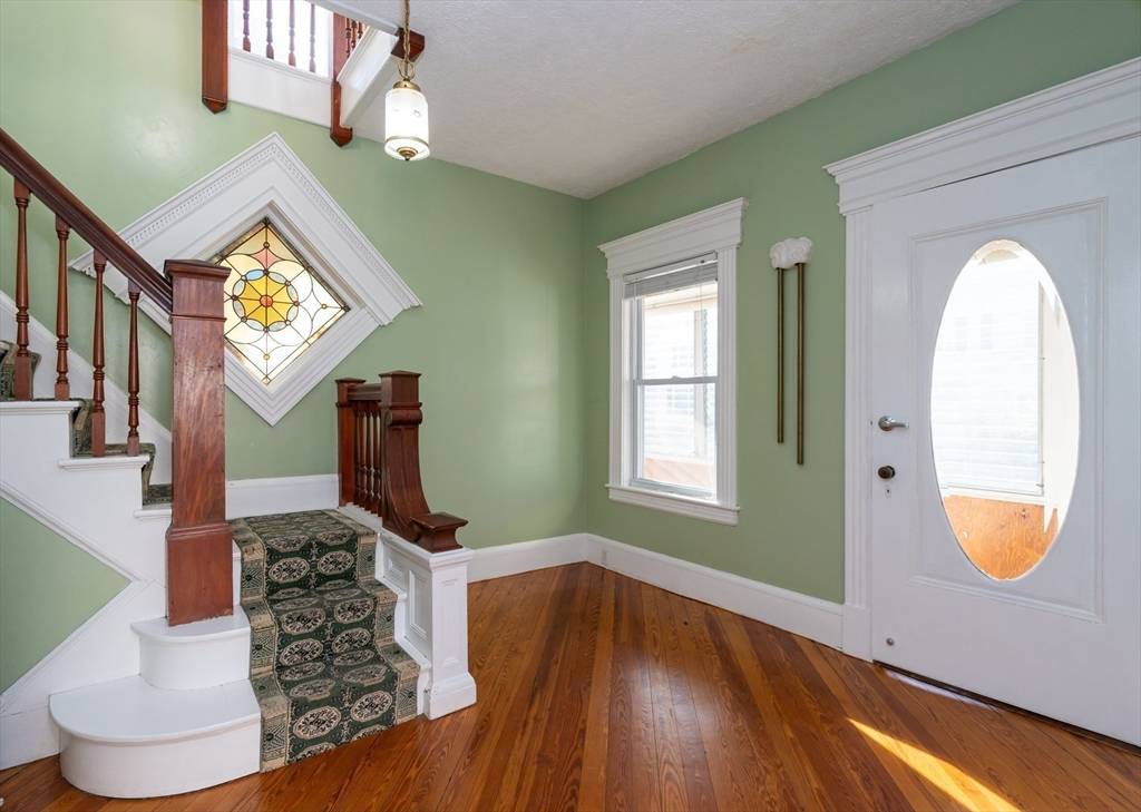 Lowell, MA 01854,113 Fifth Ave