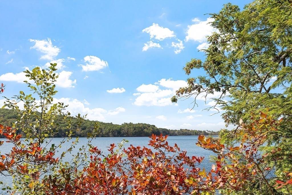North Andover, MA 01845,0 Great Pond Road