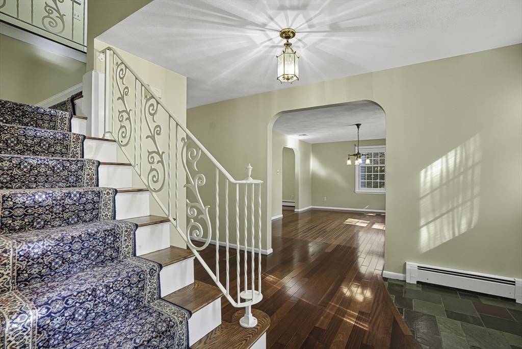 Framingham, MA 01702,27 Travis Drive