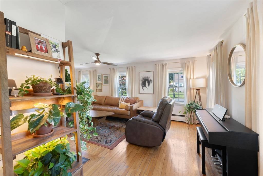 North Attleboro, MA 02760,160 Crescent  Avenue