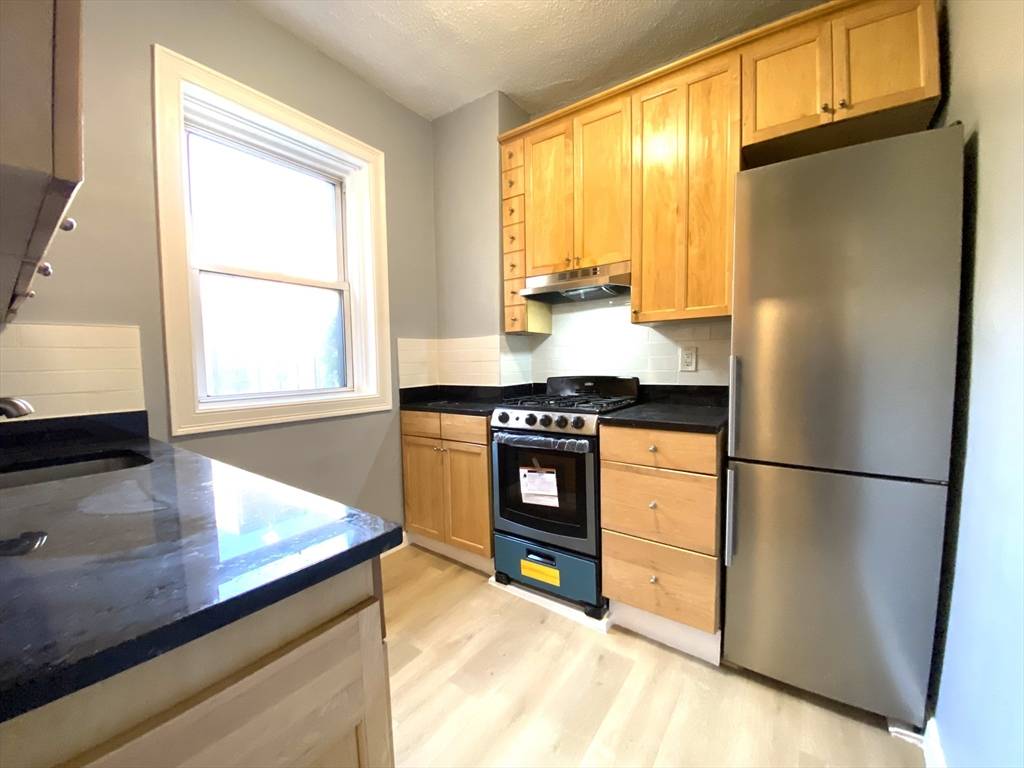 Boston, MA 02125,31 Queensberry St #19