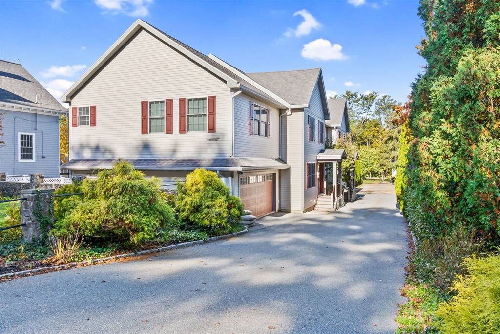 Manchester, MA 01944,56 Summer St #B