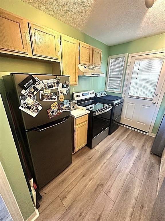 Chicopee, MA 01022,103 Collins Street #103