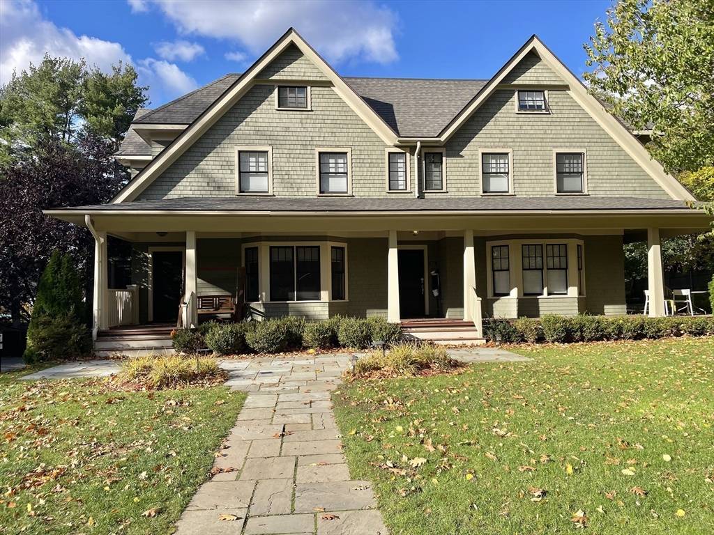 Brookline, MA 02445,237 Walnut St #237