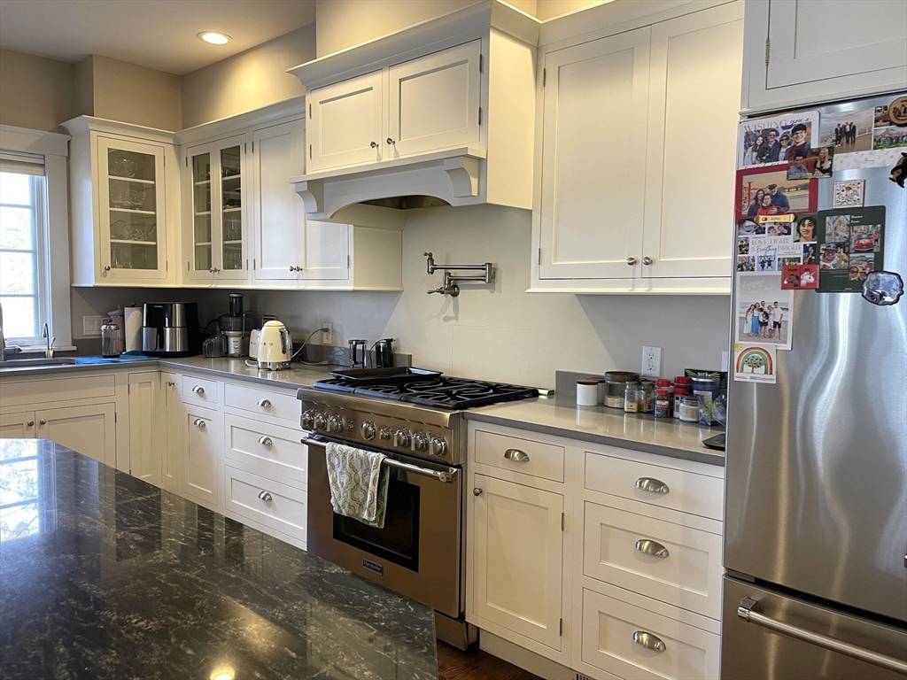 Brookline, MA 02445,237 Walnut St #237