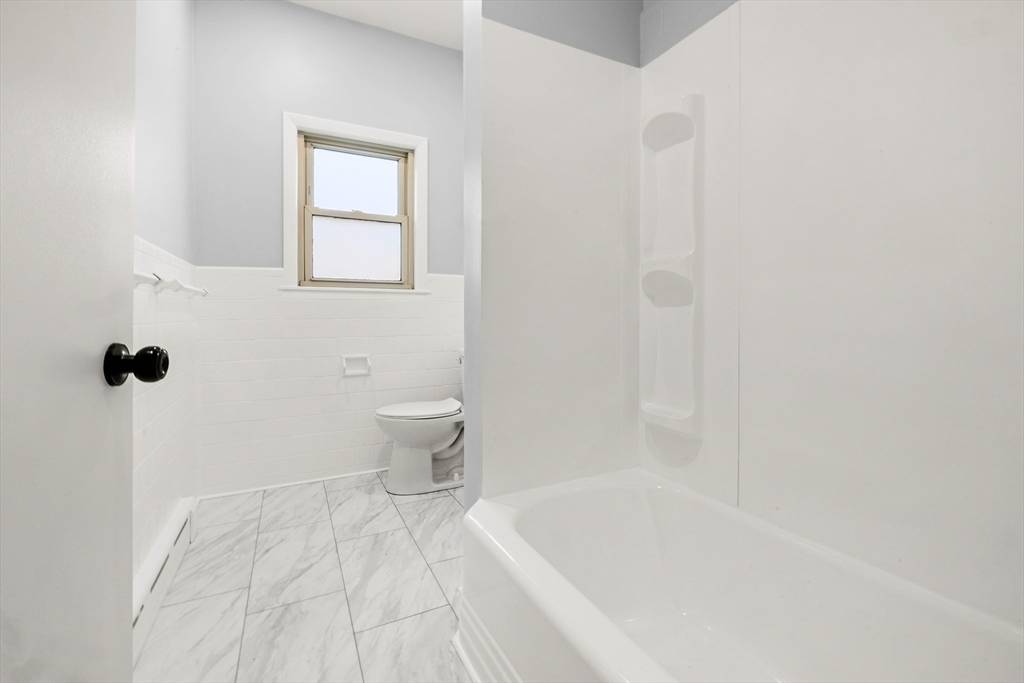 New Bedford, MA 02740,29 Winsper St #1